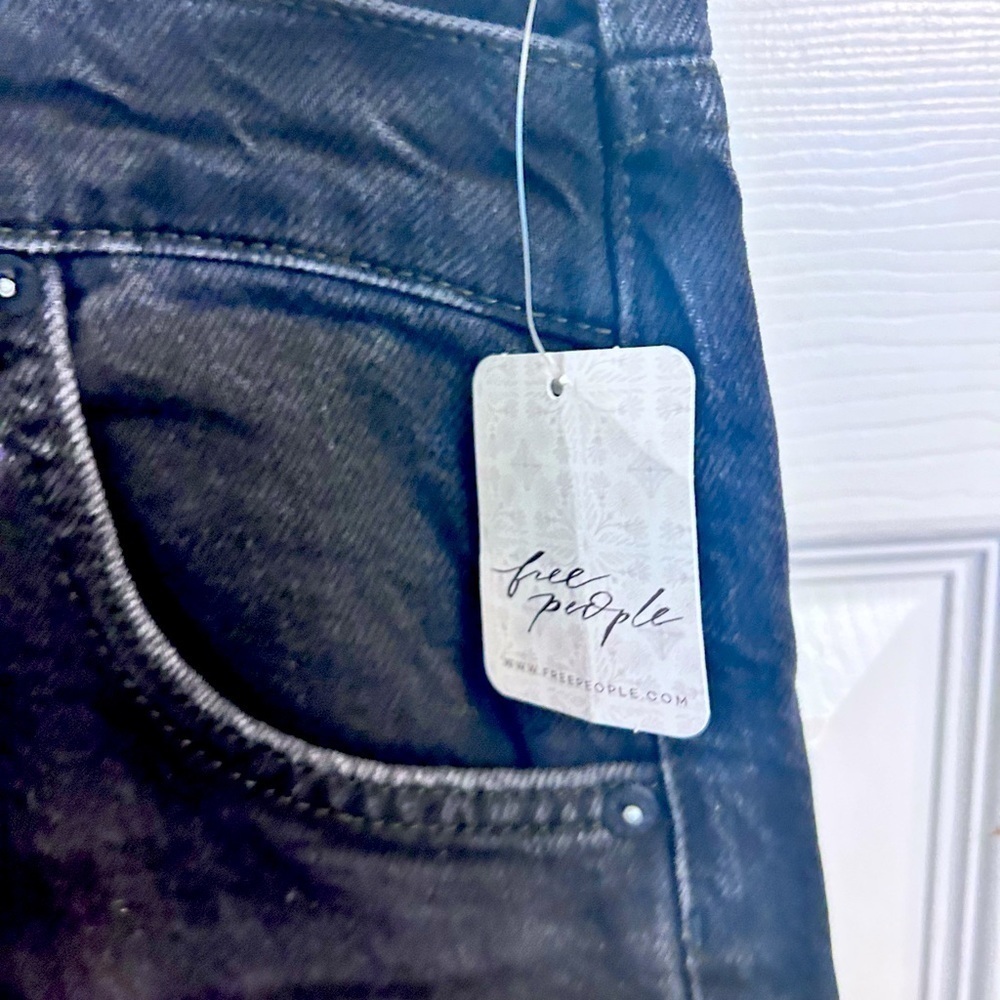 NWT Free People, We The Free, Crossroads Mid Rise Slim Straight Jeans, 27 Black - Picture 5 of 7